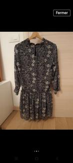 Nouvelle Robe fleurie taille M, Vêtements | Femmes, Robes, Neuf, Autre, Taille 38/40 (M), Enlèvement ou Envoi