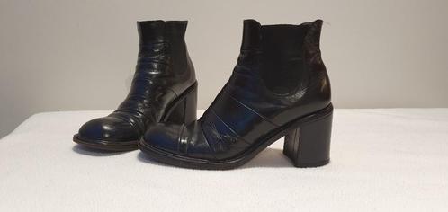 Zwarte echte leren enkellaarsjes hoogte hiel Vintage, Kleding | Dames, Schoenen, Zo goed als nieuw, Lage of Enkellaarzen, Zwart