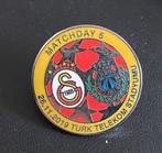 Pin Club Bruges Galatasaray 2019, Collections, Comme neuf, Sport, Enlèvement ou Envoi, Insigne ou Pin's