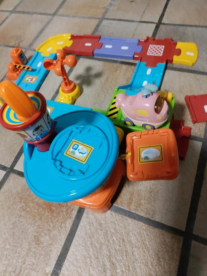 Toet toet auto's/Luchthaven, Kinderen en Baby's, Speelgoed | Vtech, Gebruikt, Ophalen