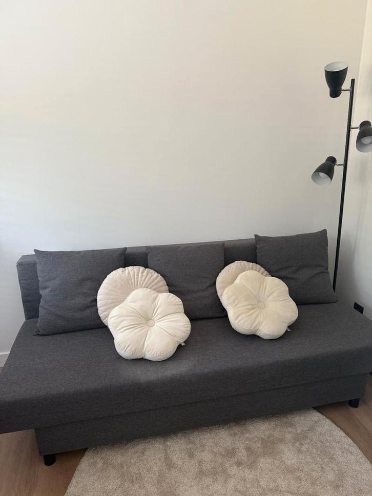 Tweepersoons logeerbed - Uitklapbaar met opbergruimte, Huis en Inrichting, Slaapkamer | Slaapbanken, Zo goed als nieuw, Twijfelaar