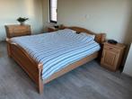 Bed 180 x 200 nachtkast massief eik, Huis en Inrichting, Slaapkamer | Complete slaapkamers, Ophalen, Gebruikt, Tweepersoons