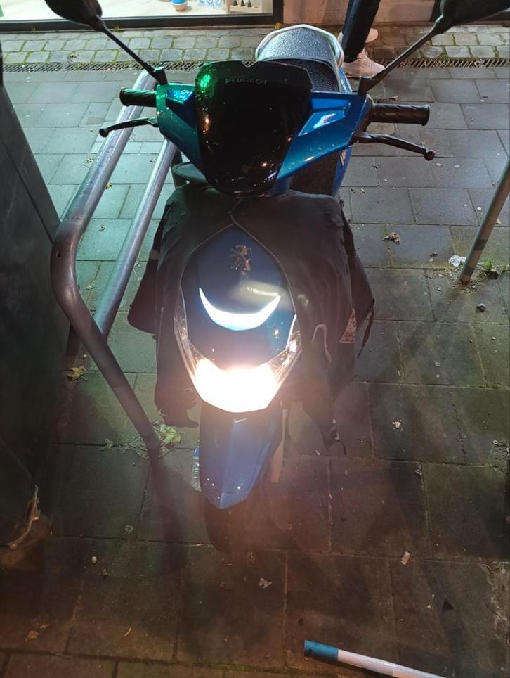 Scooter class A, Vélos & Vélomoteurs, Scooters | Peugeot