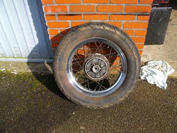 voor en achterwiel suzuki intruder125/250, Enlèvement, Utilisé