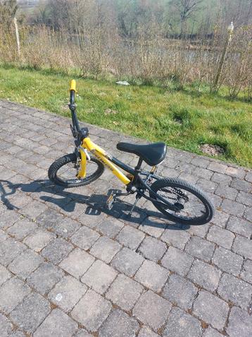 Vélo decthlon  beschikbaar voor biedingen