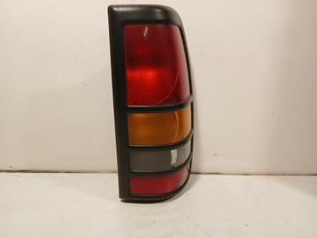 ACHTERLICHT RECHTS BUITEN GMC Sierra (01-1990/-) (15844158) beschikbaar voor biedingen