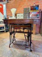 Prachtige Naumann naaimachine, Ophalen