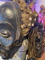 Grand masque tribal Chokwe d'Angola des années 1960, Enlèvement ou Envoi