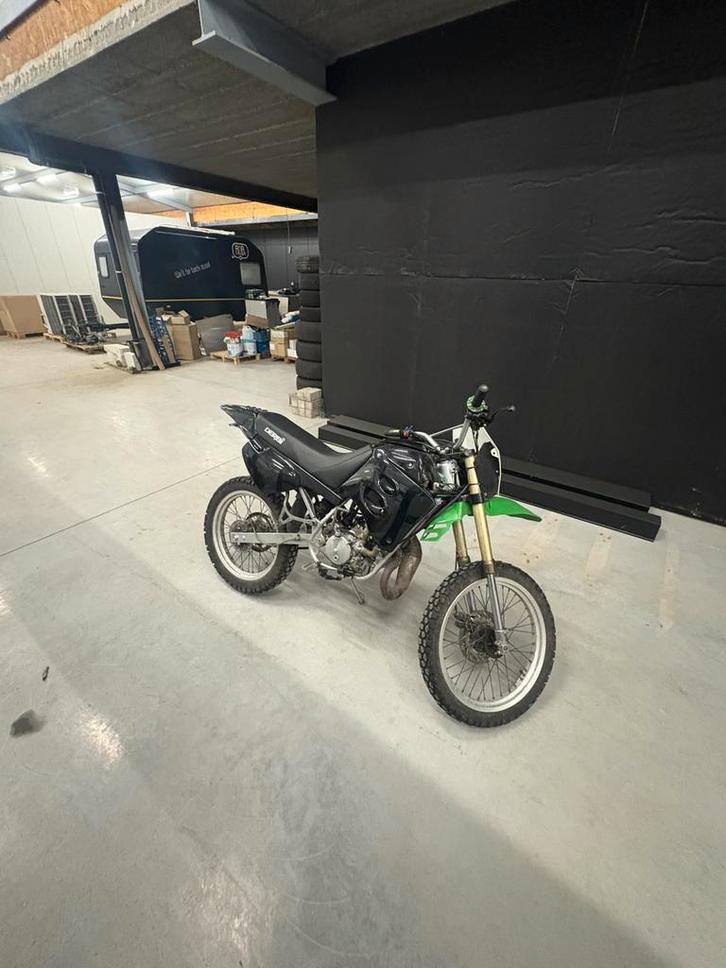 Derbi senda 50cc geen papieren met extra onderdelen!, Fietsen en Brommers, Brommers | Crossbrommers, Zo goed als nieuw, Derbi