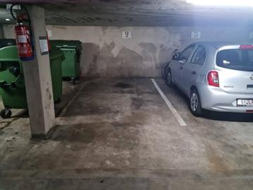 Overdekte autostaanplaats te huur beschikbaar voor biedingen