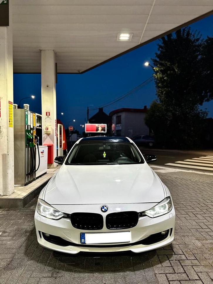 BMW 3-SERIE F30 AUTOMATISCHE TRANSMISSIE, Auto's, BMW, Bedrijf, 3 Reeks, Achteruitrijcamera, Diesel, Euro 5, Automaat, Leder, Ophalen