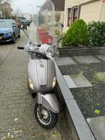 Zeer nette scooter te koop met weinig km!!, Vélos & Vélomoteurs, Scooters | Piaggio, Enlèvement ou Envoi