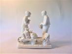 Ancienne statuette blanche en porcelaine, Antiquités & Art, Enlèvement ou Envoi