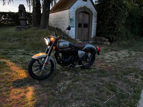 Royal Enfield 350 Classic - Etat neuf !, Motos, Motos | Royal Enfield, Particulier, Tourisme, 12 à 35 kW, 1 cylindre