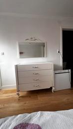 Chambre a coucher jeune fille, Enlèvement, Utilisé