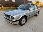 BMW E30 316i sedan – Oldtimer – 1990 -  full history – Facel, 4 cilinders, Bedrijf, Grijs, Zilver of Grijs