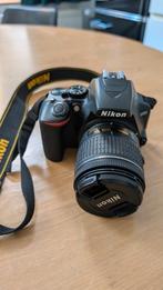 Nikon D3500 DSLR + 18-55mm VR lens, Audio, Tv en Foto, Fotocamera's Digitaal, Ophalen, Zo goed als nieuw, Nikon