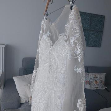Belle robe de mariée en état neuf taille 40/42, Enlèvement, Comme neuf