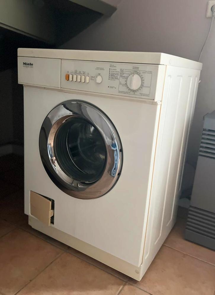 Miele Novotronic W8810 – pour pièces, Electroménager, Lave-linge, Enlèvement