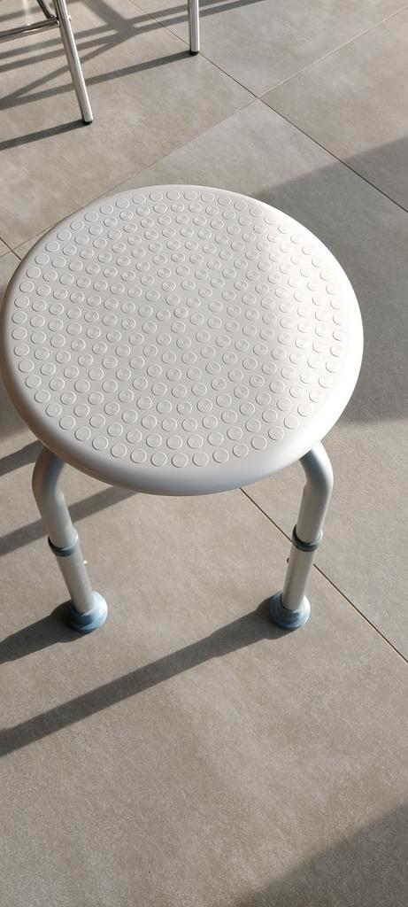 tabouret de douche réglable, Diversen, Verpleegmiddelen, Zo goed als nieuw, Ophalen