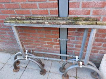 Twee ijzeren schragen., Doe-het-zelf en Bouw, Steigers, Ophalen, Gebruikt