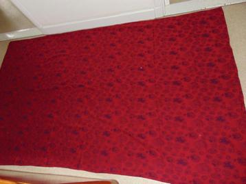 Tafelkleed 138 x 222 cm in prima staat beschikbaar voor biedingen