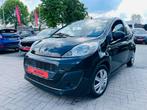 Peugeot 107 1.0i 2014, Auto's, Peugeot, Zwart, Bedrijf, Handgeschakeld, Te koop