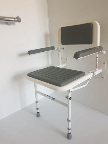 Douchezit met arm- en rugleuning (nieuw) beschikbaar voor biedingen