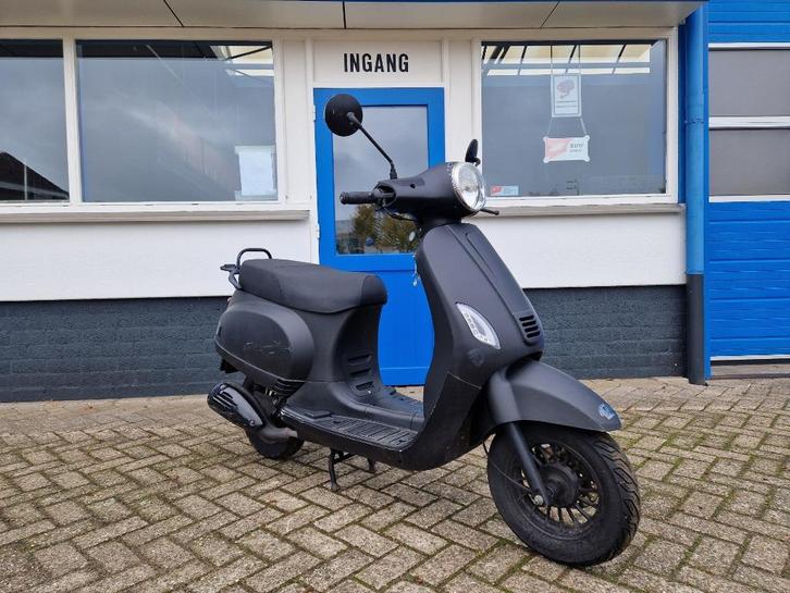 AGM VX 50 voor opknappen / opmaak B klasse ( nederland ), Fietsen en Brommers, Scooters | Overige merken, Klasse B (45 km/u), Benzine