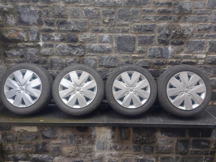 Jantes Tôle 15 Pouces 4x100 Renault + Enjoliveurs, Hobby & Loisirs créatifs, Modélisme | Voitures & Véhicules, Autres marques