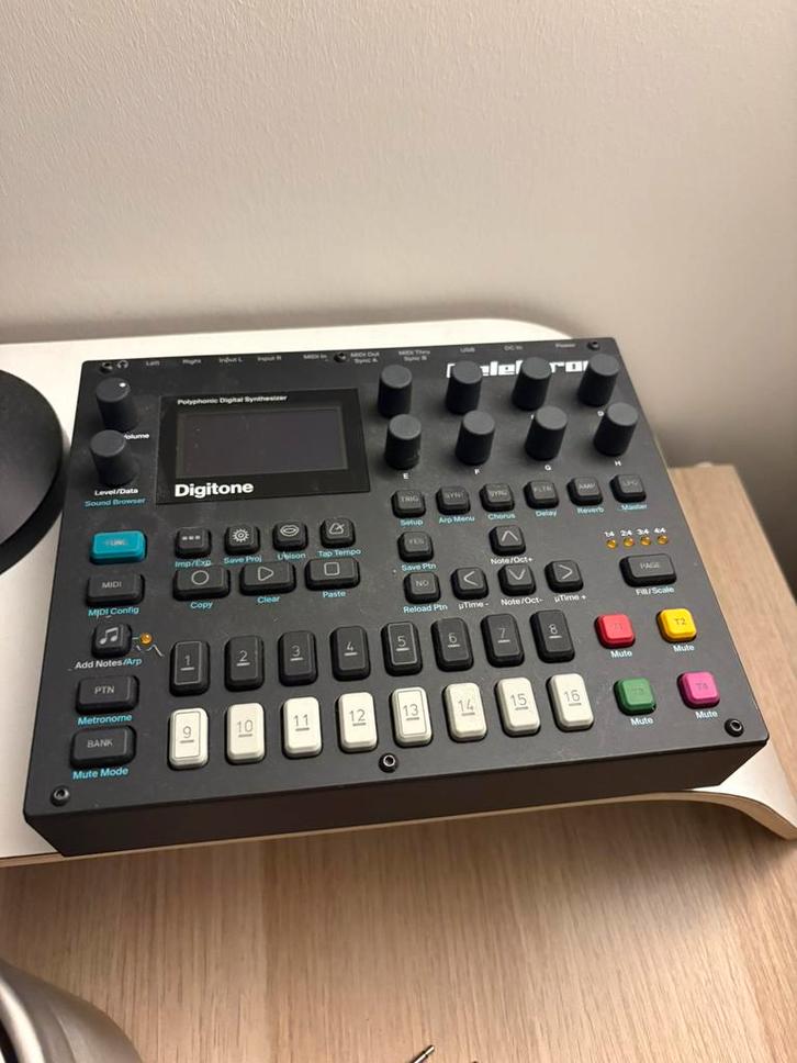 Elektron Digitone comme neuf, Musique & Instruments, Batteries électroniques, Comme neuf, Enlèvement