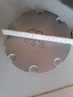 Recherche  Cache moyeu peugeot 405