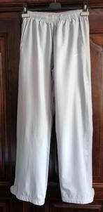 Lichtgrijze trainingsbroek met rechte pijp van Nike, S, Enlèvement ou Envoi, Comme neuf