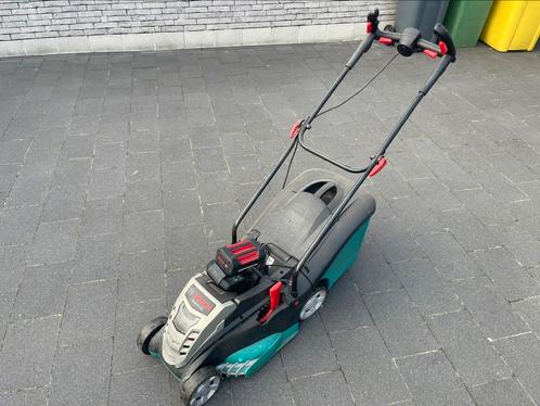Accu grasmaaier Bosch Rotak 37, incl. batterij en lader, Tuin en Terras, Grasmaaiers, Gebruikt, Elektrische grasmaaier, 30 t/m 39 cm