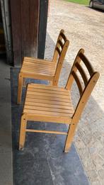 2 massieve houten stoelen, Gebruikt, Ophalen