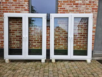Prachtig Lot Pvc Ramen beschikbaar voor biedingen