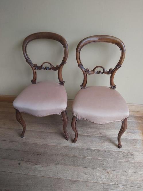2 antieke Louis XV stoelen/Geen verzending, Antiek en Kunst, Antiek | Meubels | Stoelen en Sofa's, Ophalen
