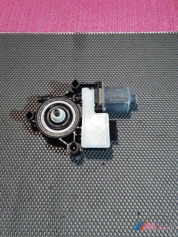 raammotor recht achter vw golf 8 artikelnr 5q0959407g beschikbaar voor biedingen