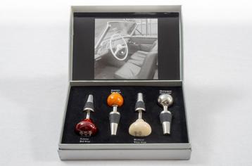 Originele Mercedes-Benz flesstoppen – set van 4 in doos beschikbaar voor biedingen