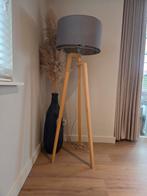 Vloerlamp tripod met grijze lampenkap, Ophalen, Zo goed als nieuw, Hout, 100 tot 150 cm
