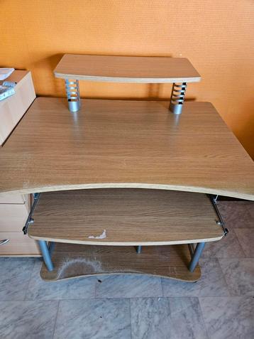 Bureau d'ordinateur, Enlèvement, Comme neuf