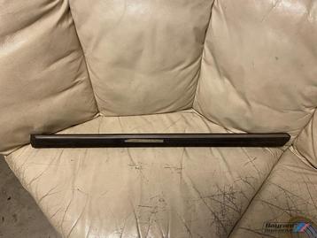 Bmw E32 stootlijst linksachter nieuw 51131908717 7-serie il  beschikbaar voor biedingen