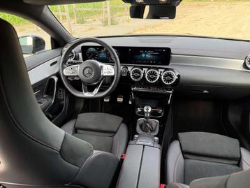 Mercedes-Benz CLA-Klasse 180 AMG Line,Camera,leder Sport,Nig beschikbaar voor biedingen