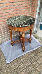 Antiek tafel met marmeren blad:D=60cm  H=77cm, Ophalen
