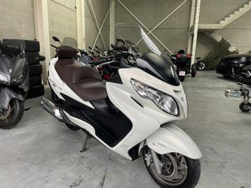 SUZUKI BURGMAN 400 beschikbaar voor biedingen