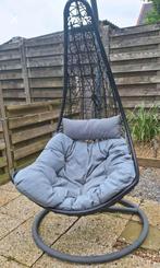 Hangstoel met ei, Tuin en Terras, Ophalen, Zo goed als nieuw