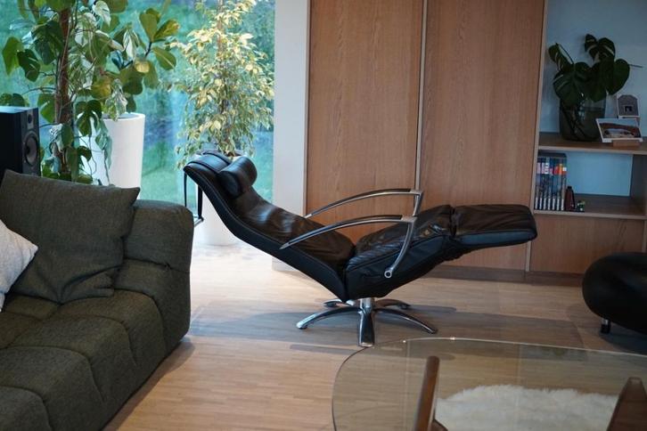 Fauteuil Relax Jori Brainbuilder - Cuir noir - Icône design, Maison & Meubles, Fauteuils, Utilisé, Cuir, Enlèvement