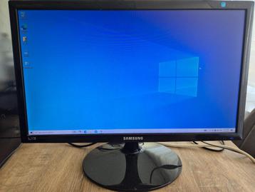 22 inch Samsung-monitor PC-scherm beschikbaar voor biedingen