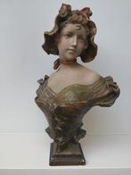 Buste jong meisje met hoed-terracotta, Antiek en Kunst, Ophalen