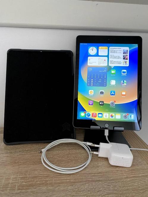 iPad (5e génération) - 32 Go, Informatique & Logiciels, Apple iPad Tablettes, Comme neuf, Apple iPad, Wi-Fi, 10 pouces, 32 GB